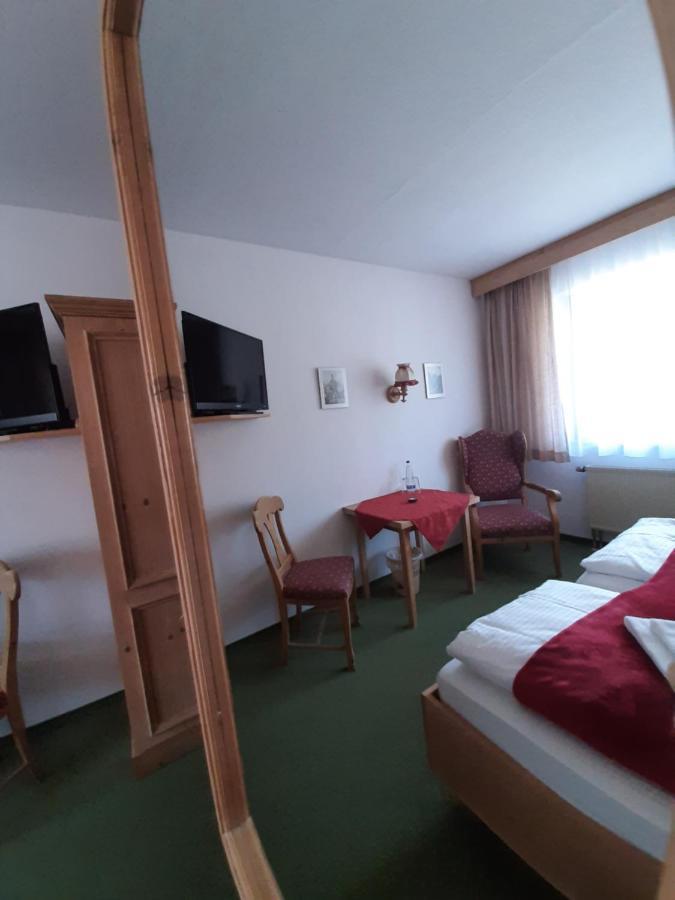 Hotel Landgasthof Frankenstern Gössweinstein Exterior foto