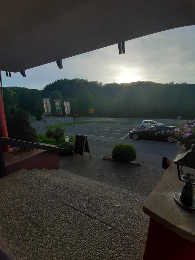 Hotel Landgasthof Frankenstern Gössweinstein Exterior foto